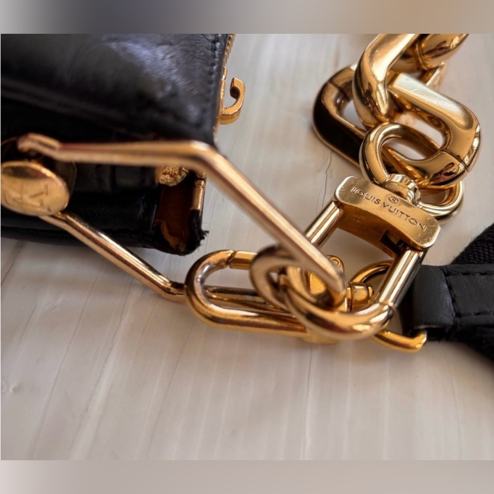 Louis Vuitton Black Coussin MM - Picture 7 of 12